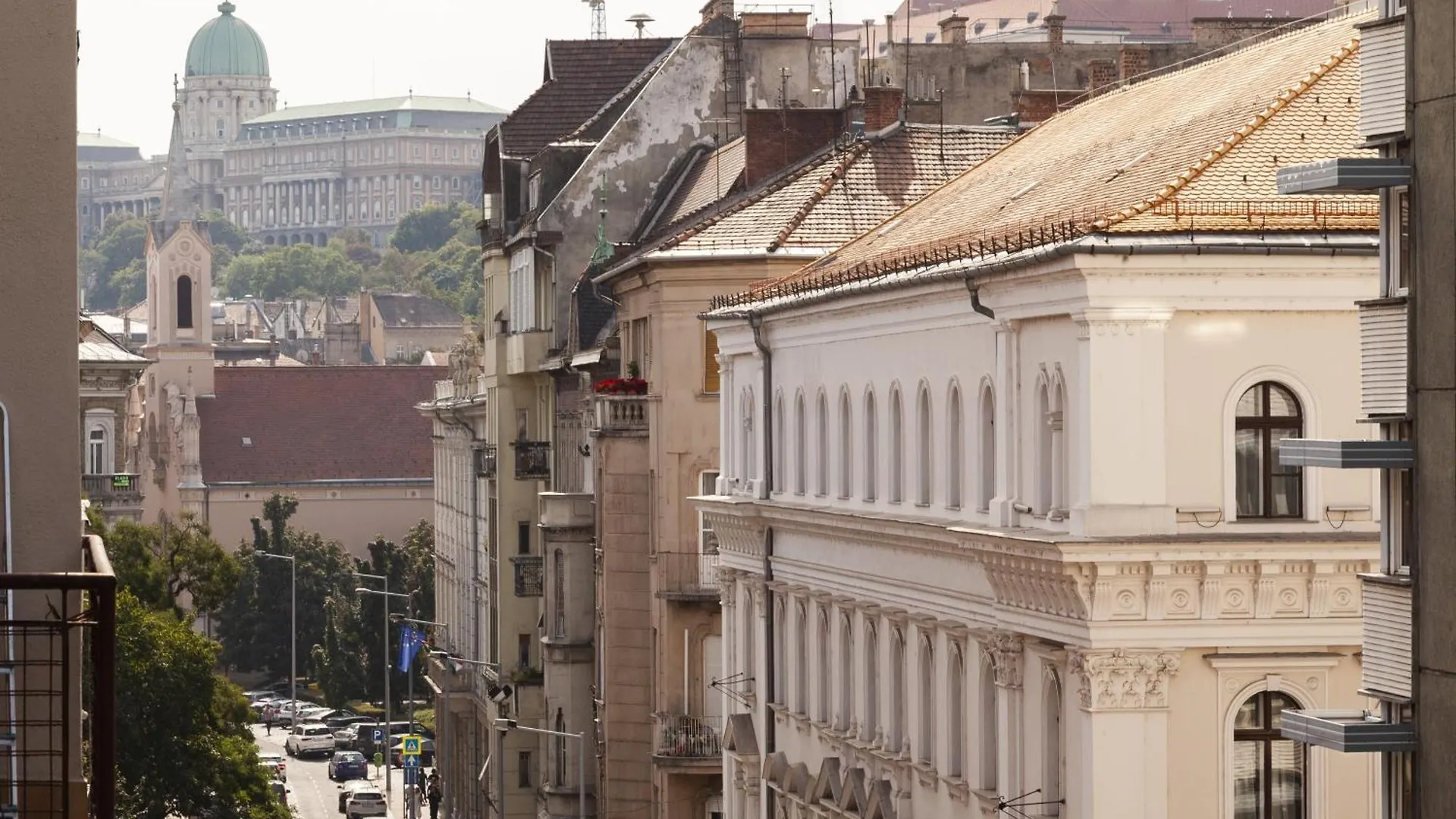 Perfect Place In The Center With Fast Wifi And Free Parking At Riverside Budapest Apartamento